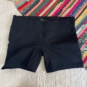Fit2b Mom | inside and out gym shorts | L